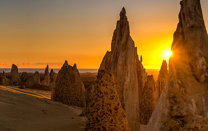 AAT-Kimberley-West-Coast-the-pinnacles